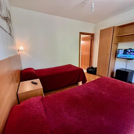 Hostal Madrazo Barcelona Zewnętrze zdjęcie