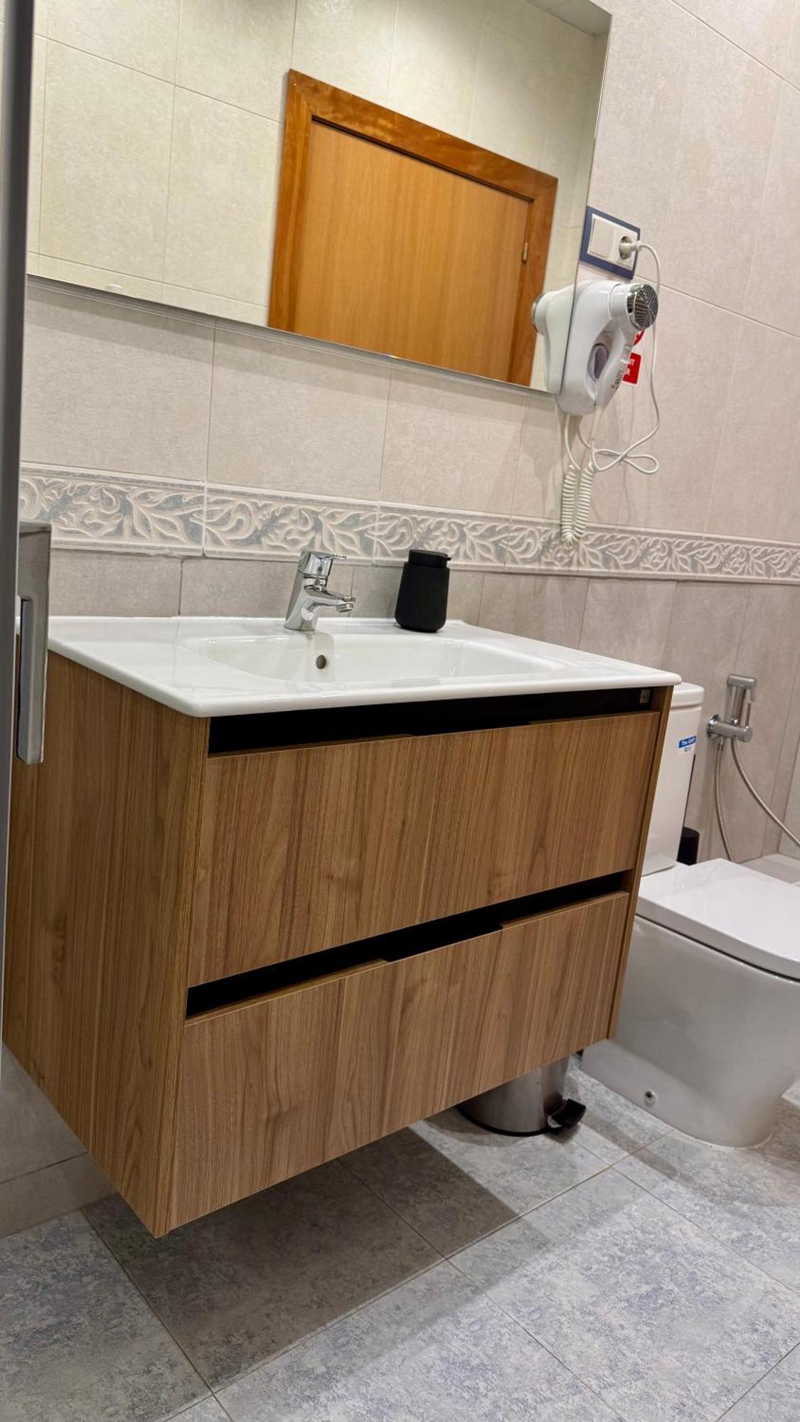 Hostal Madrazo Barcelona Zewnętrze zdjęcie