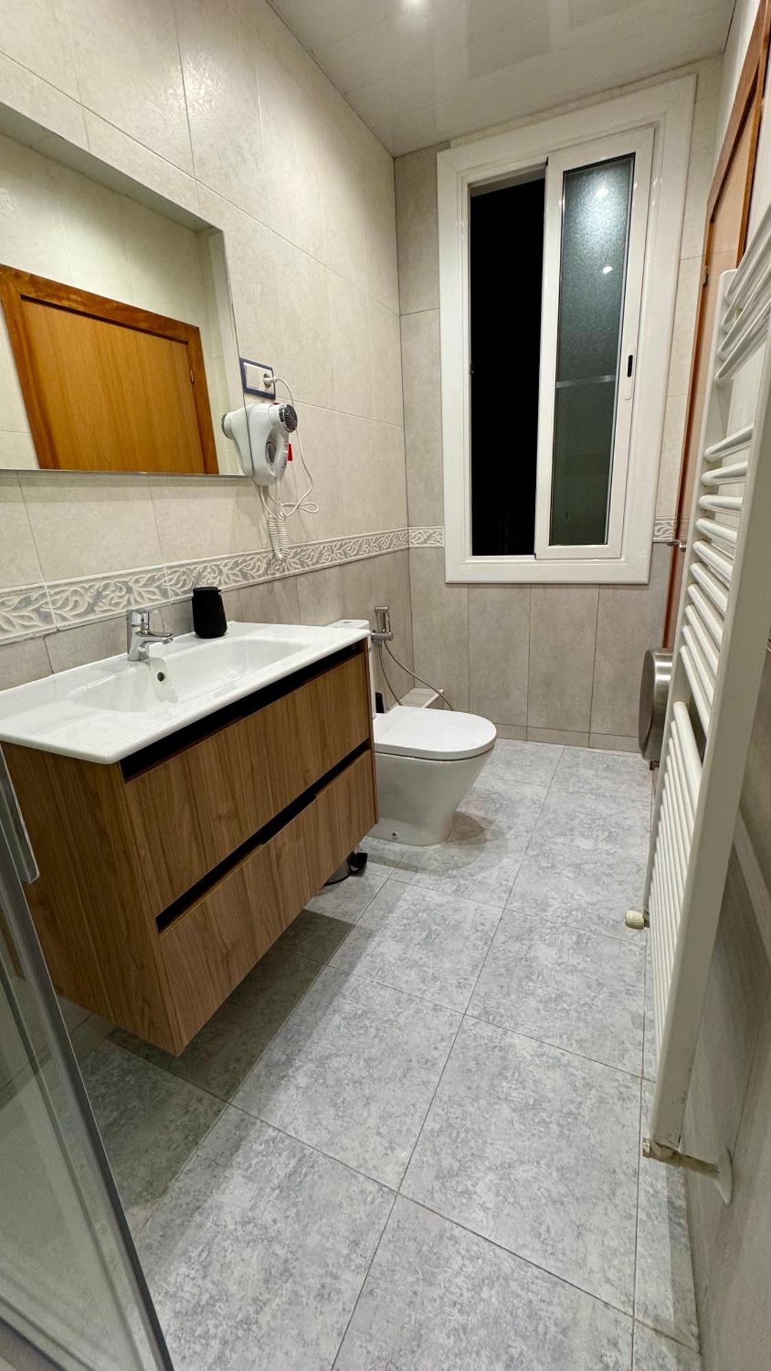 Hostal Madrazo Barcelona Zewnętrze zdjęcie