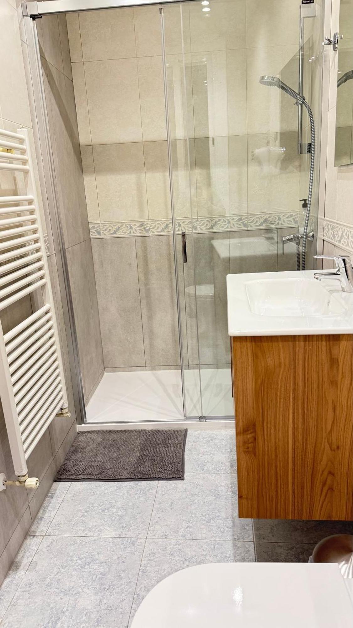 Hostal Madrazo Barcelona Zewnętrze zdjęcie