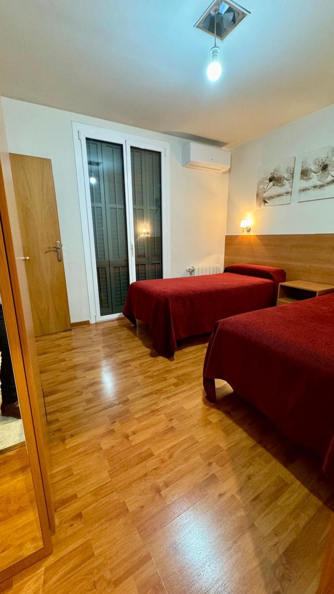 Hostal Madrazo Barcelona Zewnętrze zdjęcie