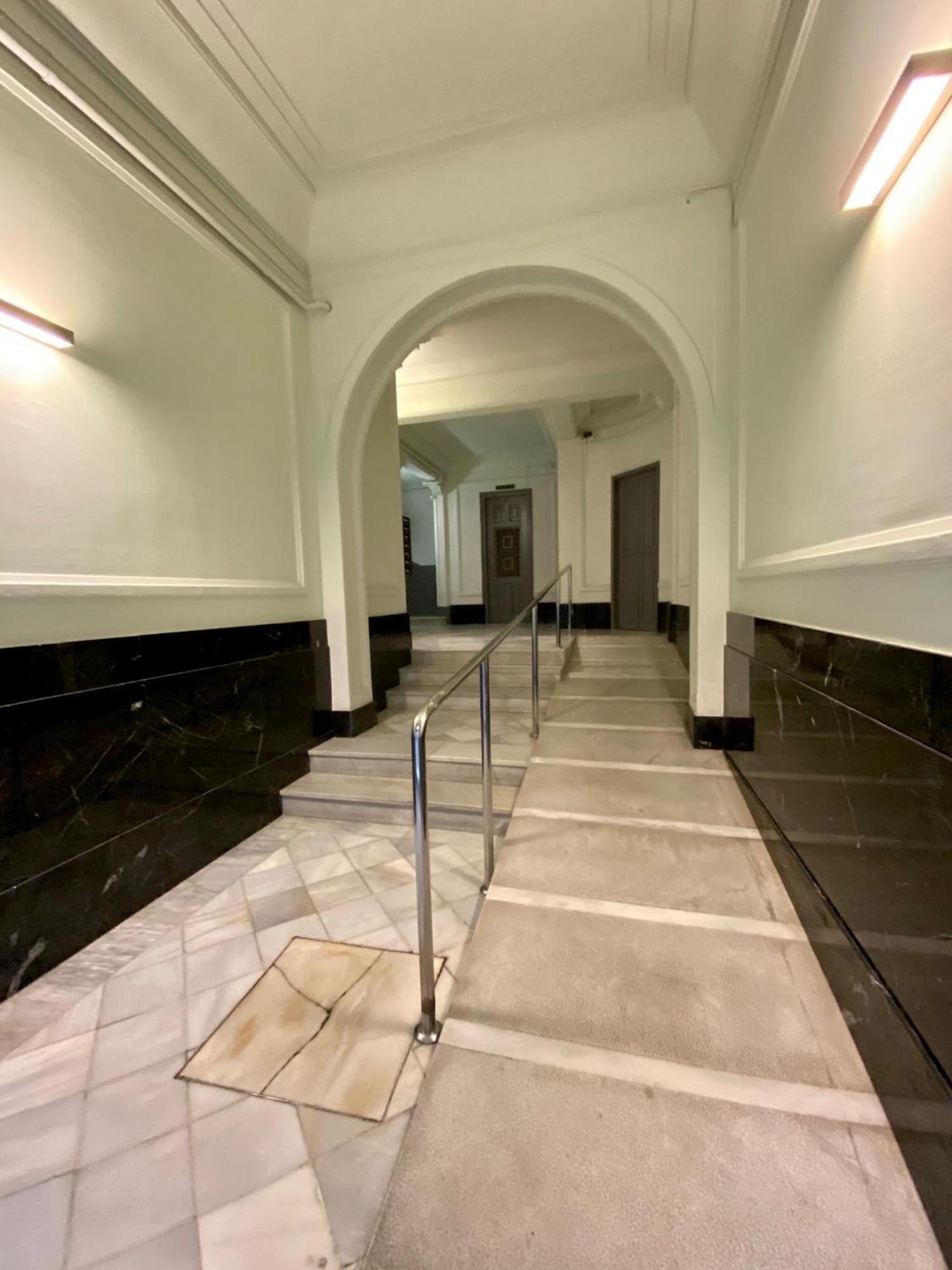 Hostal Madrazo Barcelona Zewnętrze zdjęcie