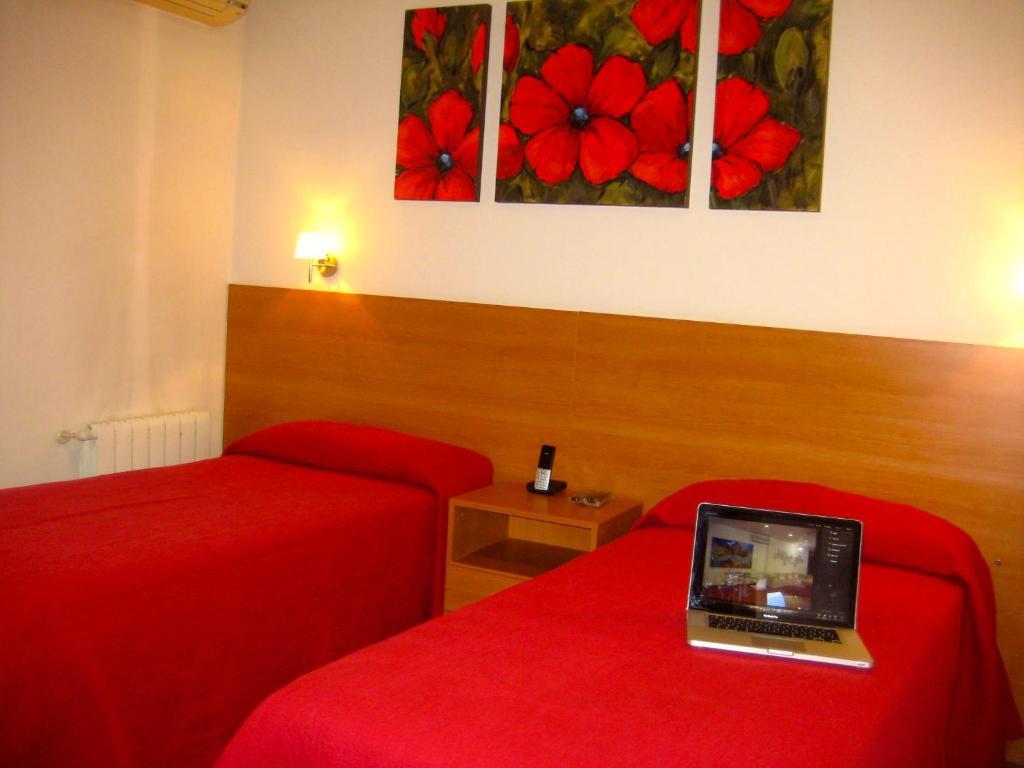 Hostal Madrazo Barcelona Zewnętrze zdjęcie