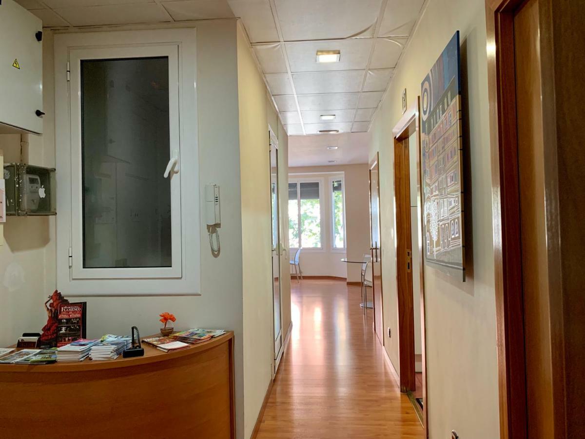 Hostal Madrazo Barcelona Zewnętrze zdjęcie