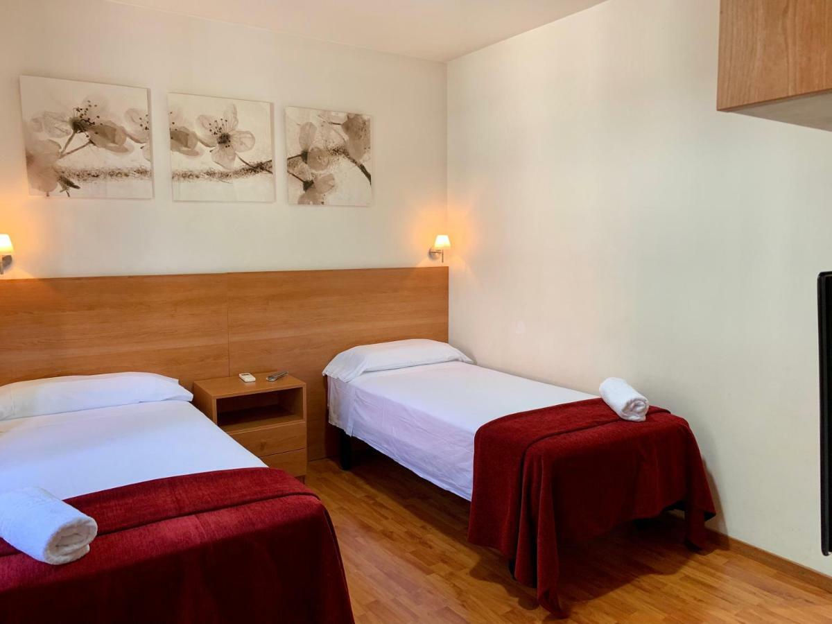 Hostal Madrazo Barcelona Zewnętrze zdjęcie
